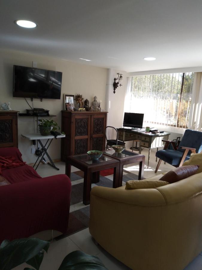 Charming Sunny Bedroom Overlooking Beautiful Amsterdam Avenue In Best Condesa Area Ciudad de México Exteriér fotografie
